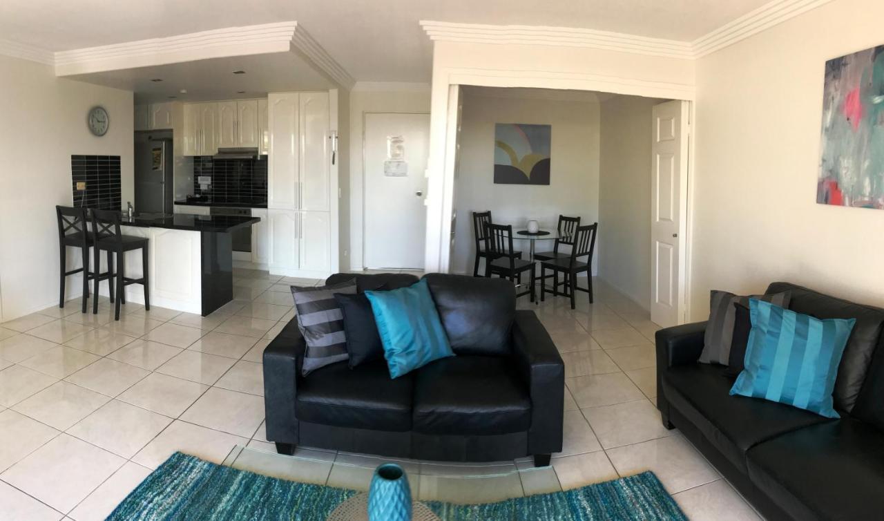 Baronnet Apartments Gold Coast Extérieur photo
