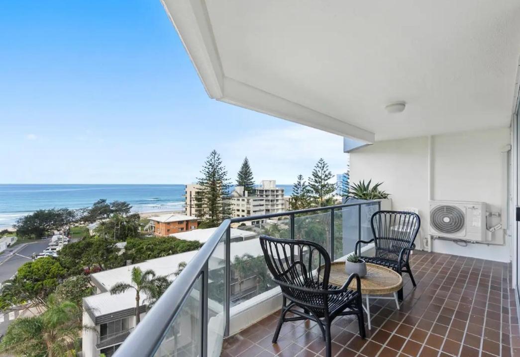 Baronnet Apartments Gold Coast Extérieur photo