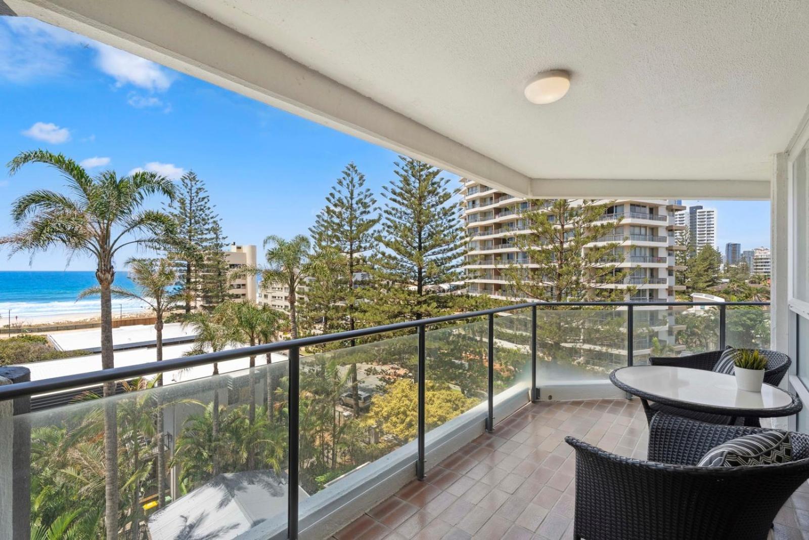 Baronnet Apartments Gold Coast Extérieur photo