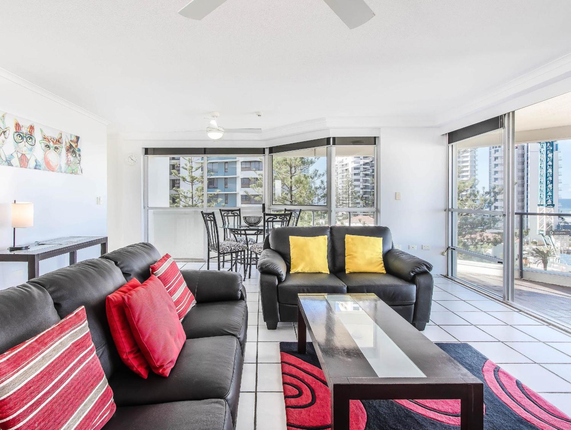Baronnet Apartments Gold Coast Extérieur photo